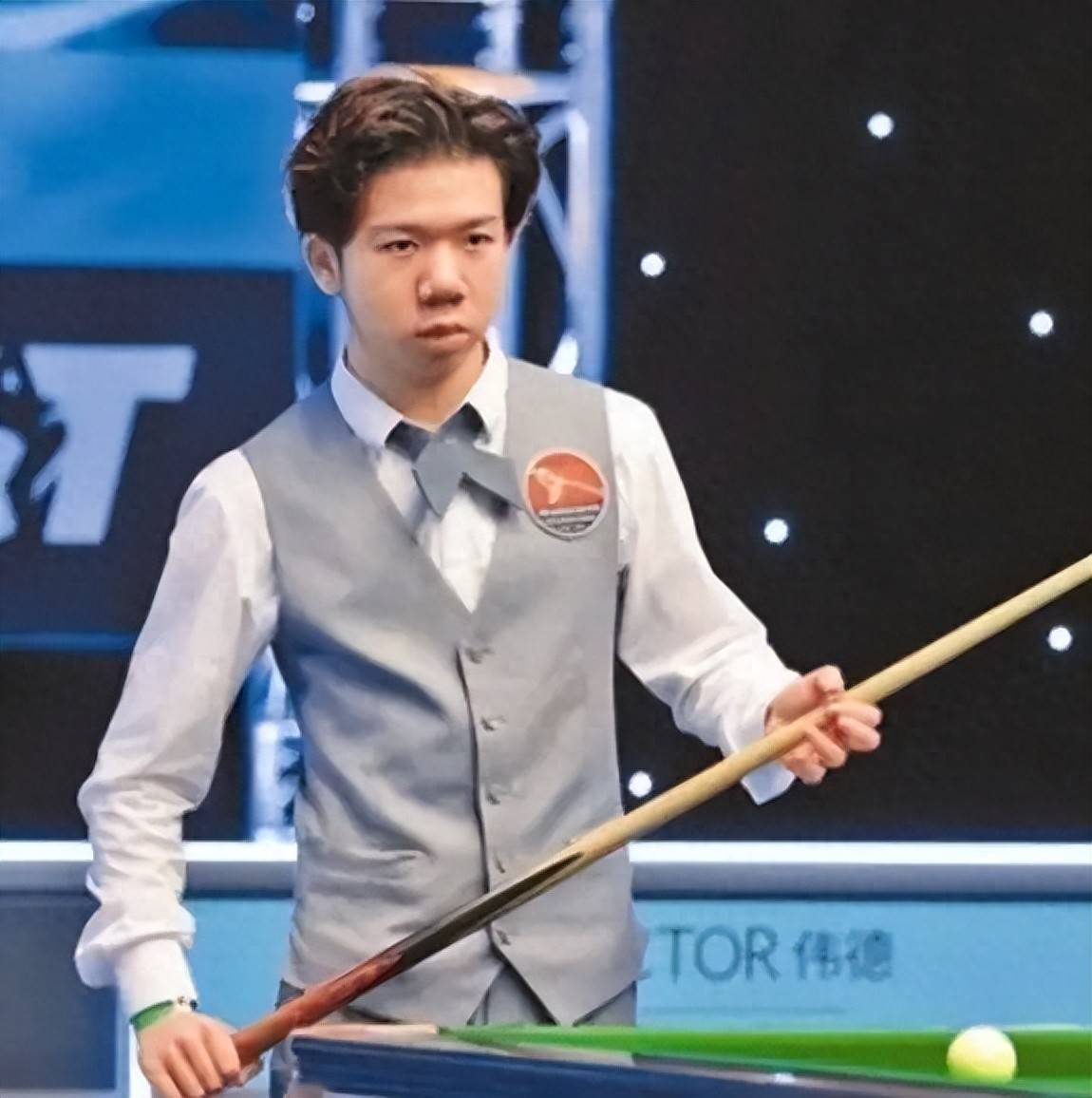 变得更加立 变得更加立