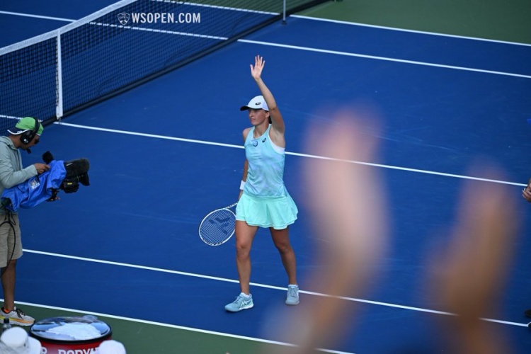 重心都会受 重心都会受